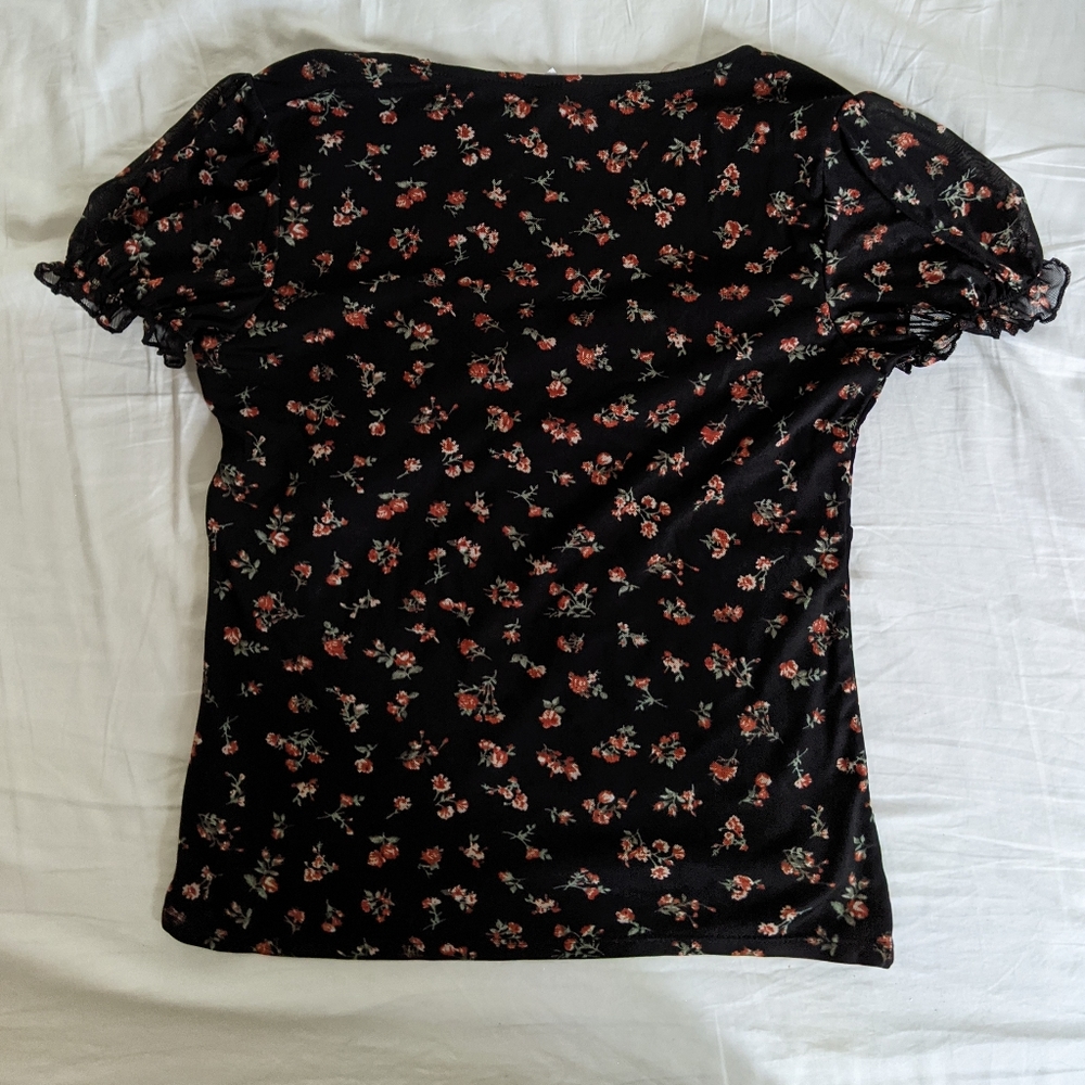 No Boundaries Rose Floral Cap Sleeve Black Tee